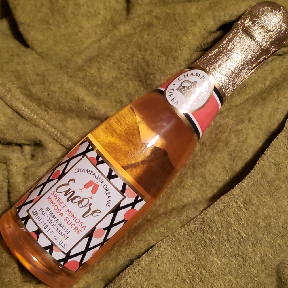 🎁 bubble bath FREE w/ purchase